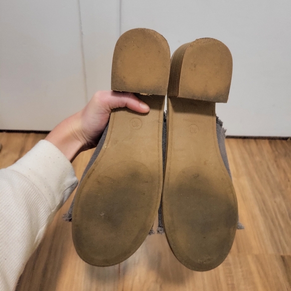 Universal Thread Canvas Sandle - Picture 5 of 5